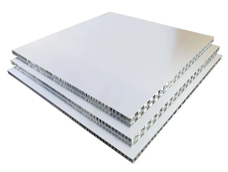 蜂窩鋁板有哪些優(yōu)點？